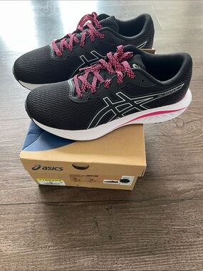 Asics Black Running Shoes with Pink Laces and White Soles Kids Size 6